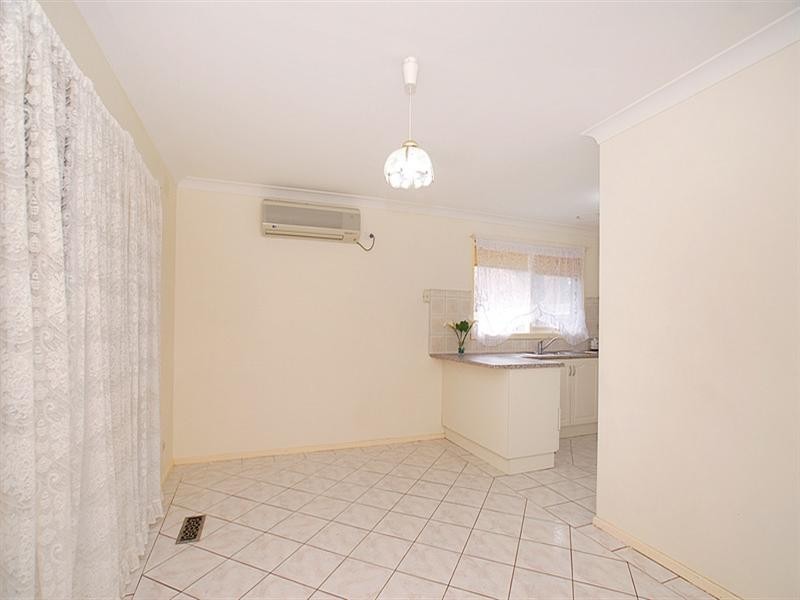 5 William Perry Close, Endeavour Hills VIC 3802