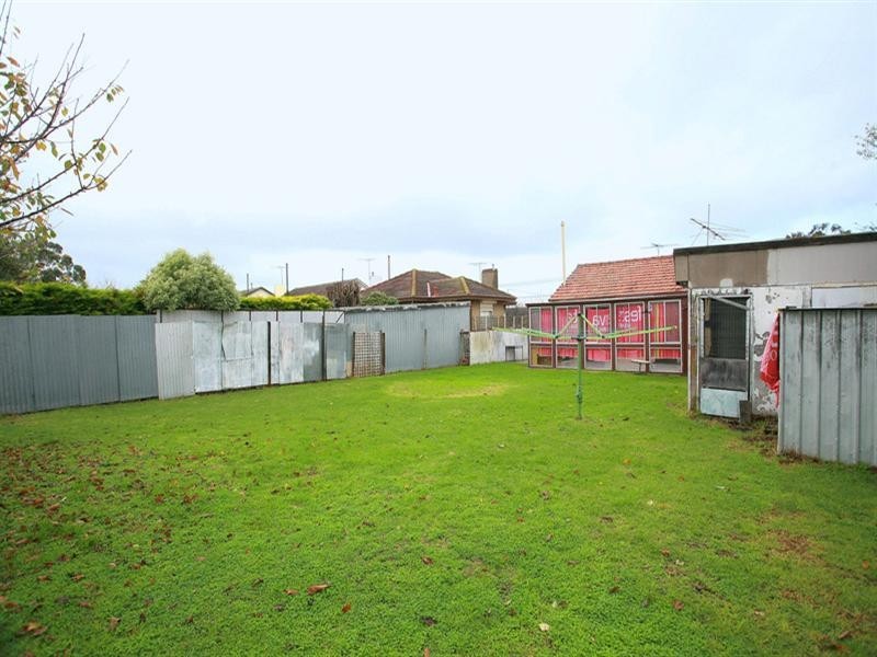 8 Catalpa Street, Doveton VIC 3177