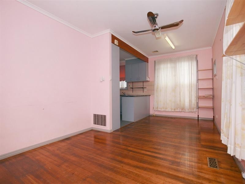 8 Catalpa Street, Doveton VIC 3177