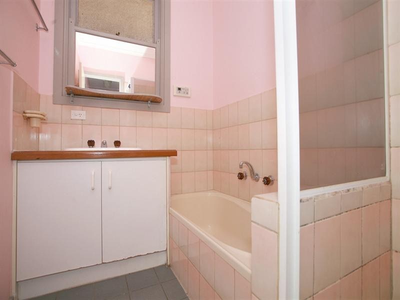 8 Catalpa Street, Doveton VIC 3177