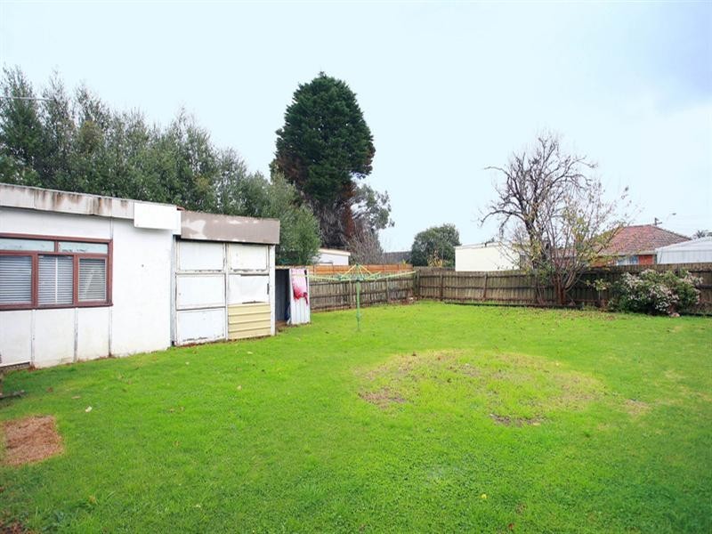 8 Catalpa Street, Doveton VIC 3177