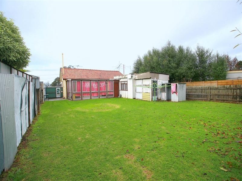 8 Catalpa Street, Doveton VIC 3177