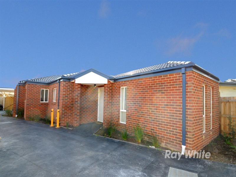 4/7 Prunus Grove, Doveton VIC 3177