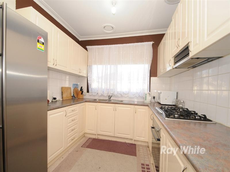 4/16 Omalley Crescent, Dandenong North VIC 3175