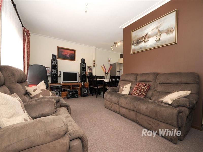 4/16 Omalley Crescent, Dandenong North VIC 3175