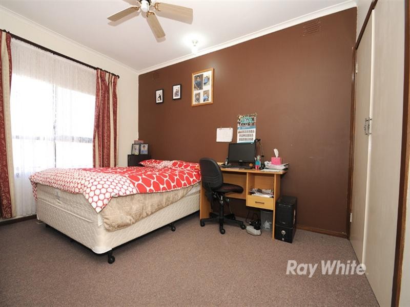 4/16 Omalley Crescent, Dandenong North VIC 3175