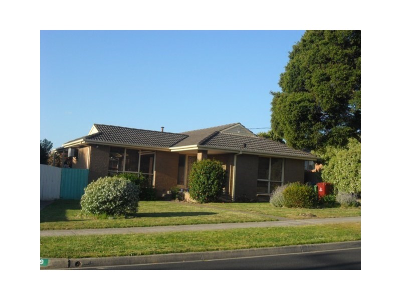 9 Eagle Drive, Noble Park North VIC 3174