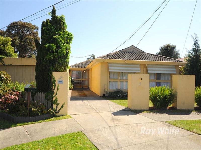 7 Taronga Court, Noble Park VIC 3174