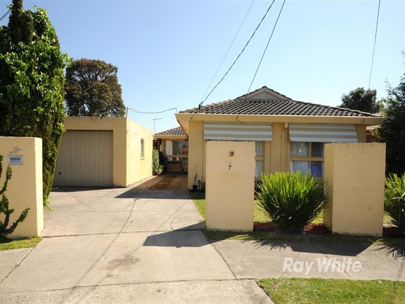 7 Taronga Court, Noble Park VIC 3174