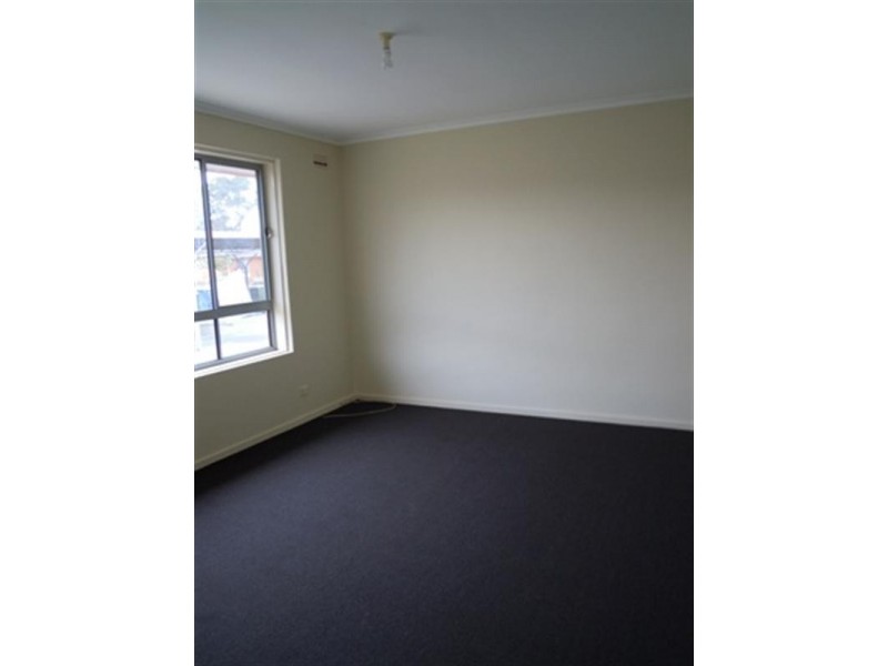 2/11 Crescent Street, Noble Park VIC 3174