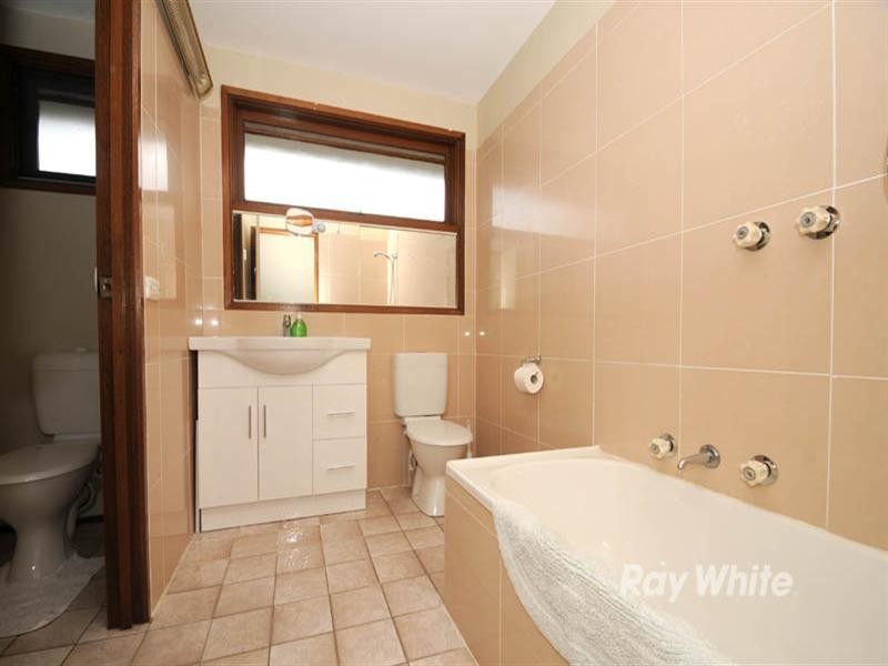 2 Brott Court, Keysborough VIC 3173