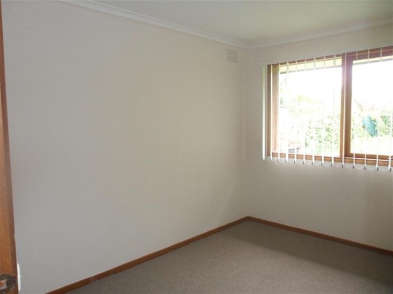 29 Simpson Drive, Dandenong North VIC 3175