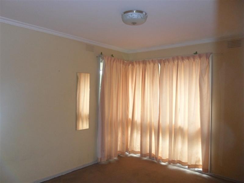 32 Wallarano Drive, Noble Park VIC 3174