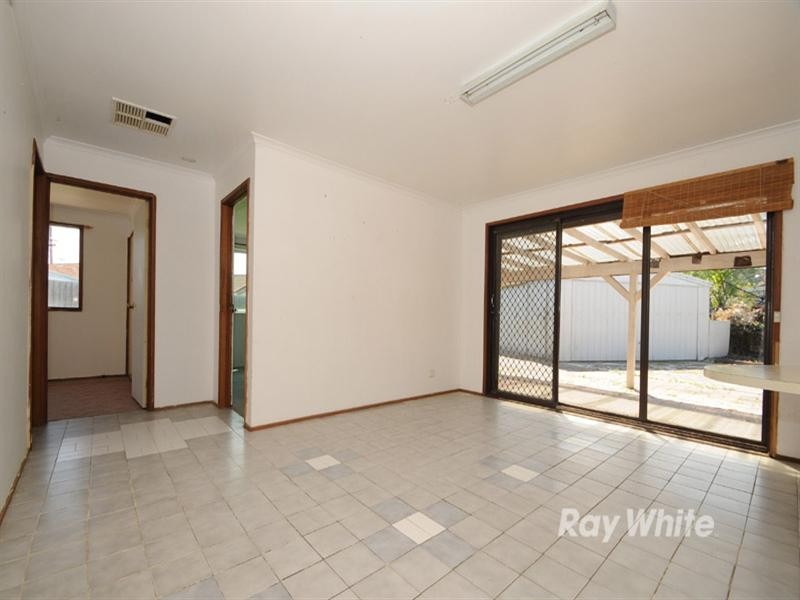 25 Greenleaf Court, Keysborough VIC 3173