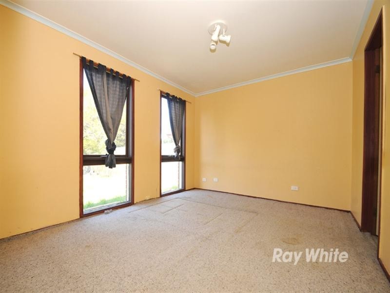 25 Greenleaf Court, Keysborough VIC 3173