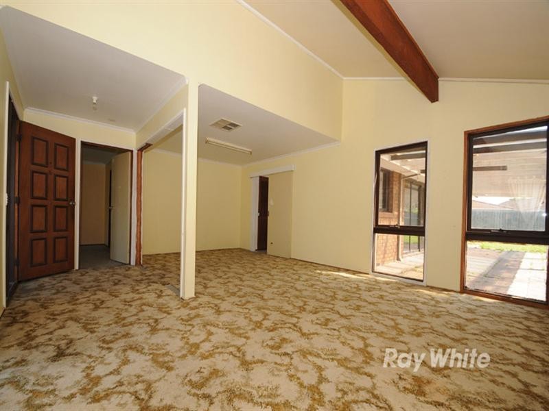 25 Greenleaf Court, Keysborough VIC 3173