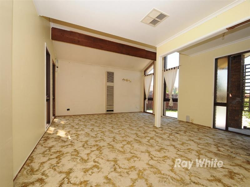 25 Greenleaf Court, Keysborough VIC 3173