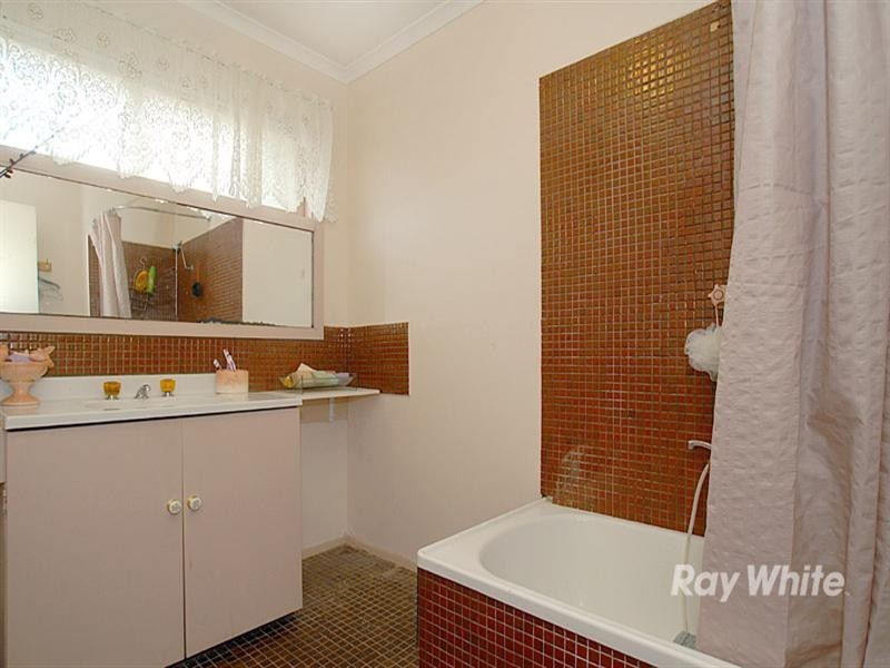 6 Waddington Crescent, Springvale South VIC 3172