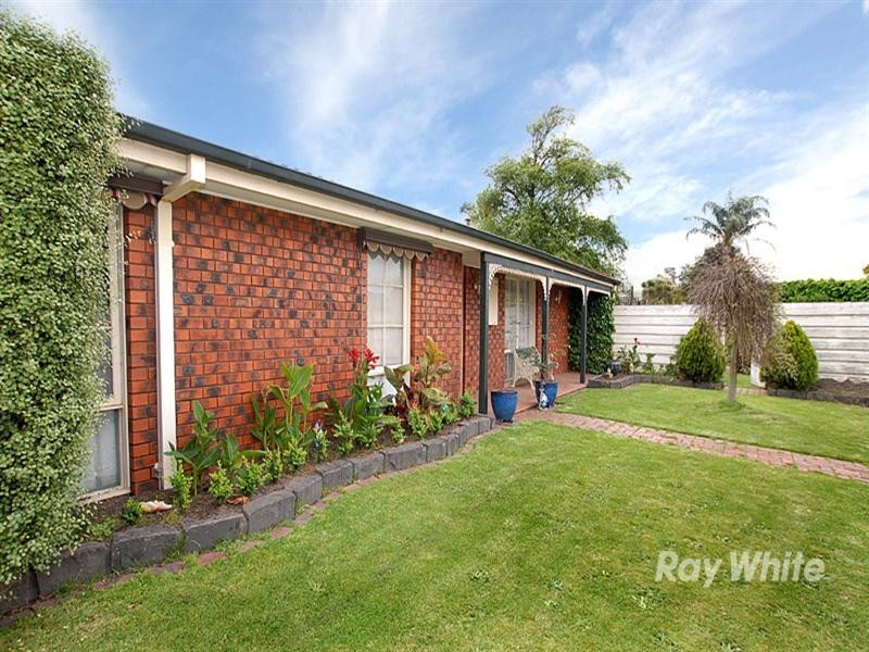 6 Waddington Crescent, Springvale South VIC 3172
