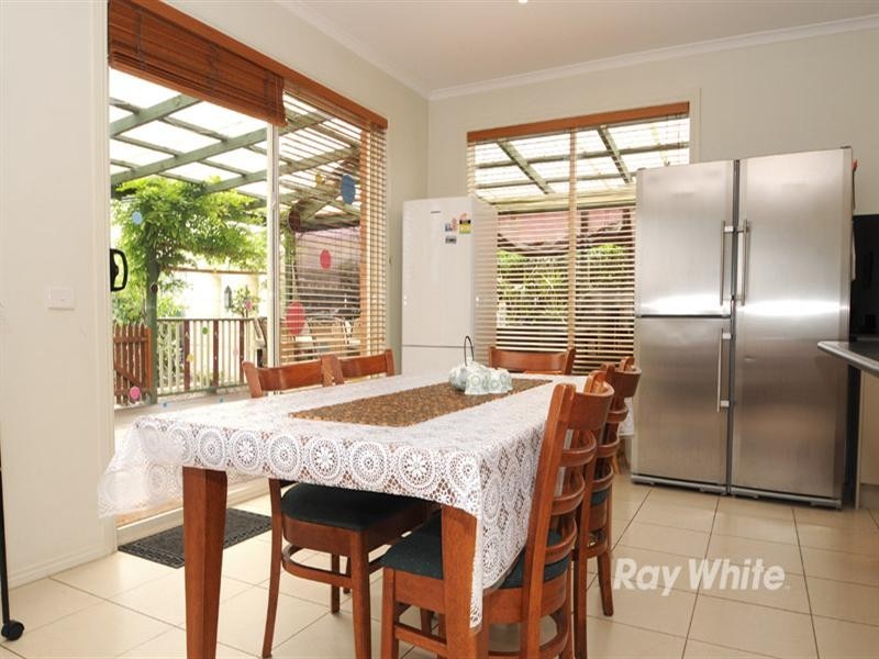 15 The Watercourse, Keysborough VIC 3173