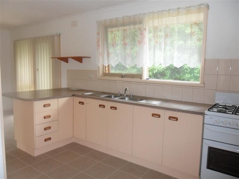 31 Festival Crescent, Keysborough VIC 3173