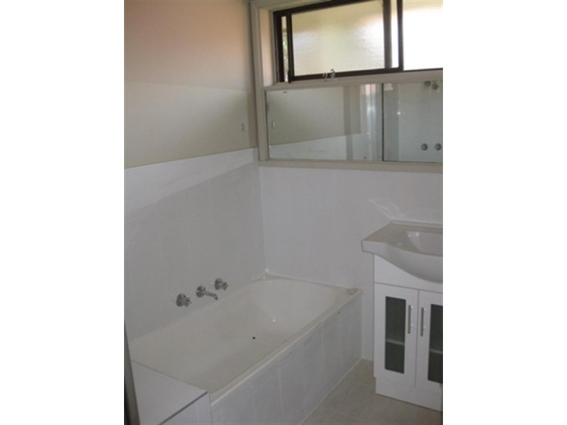 2/26 Vincent Crescent, Noble Park VIC 3174