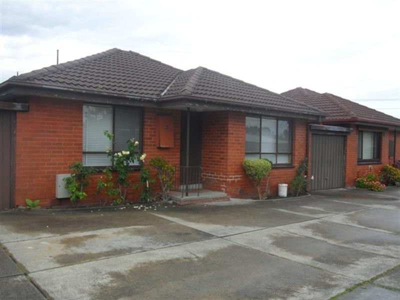 2/15 Maureen Crescent, Noble Park VIC 3174