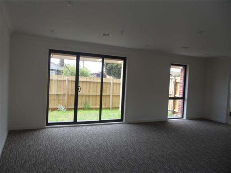 1/68 Buckley Street, Noble Park VIC 3174