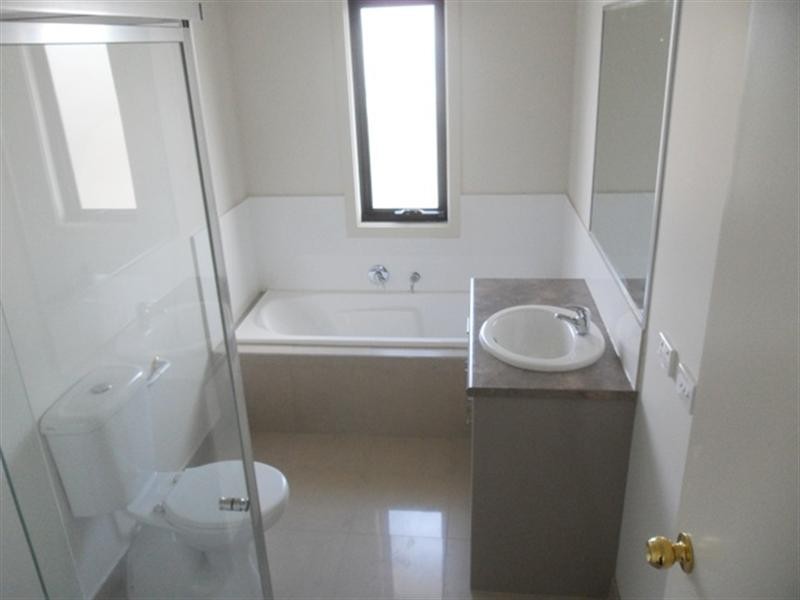 1/68 Buckley Street, Noble Park VIC 3174