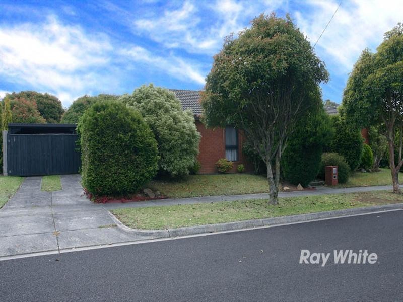 38 Blaxland Drive, Dandenong North VIC 3175