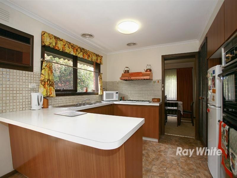 38 Blaxland Drive, Dandenong North VIC 3175