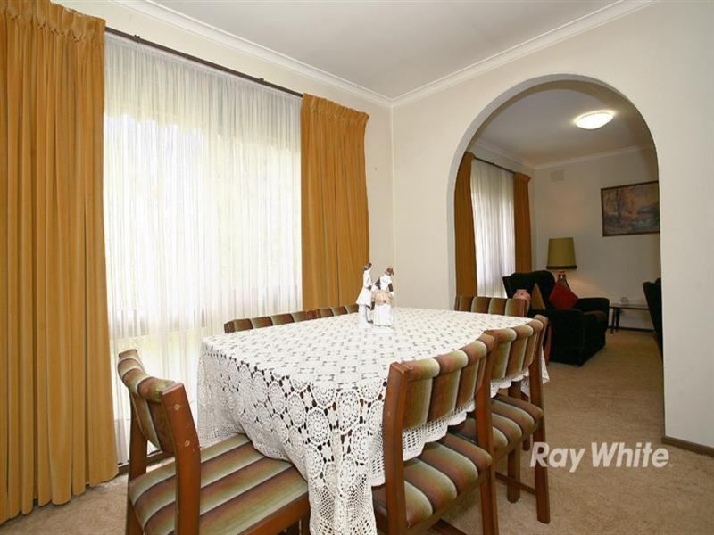 38 Blaxland Drive, Dandenong North VIC 3175