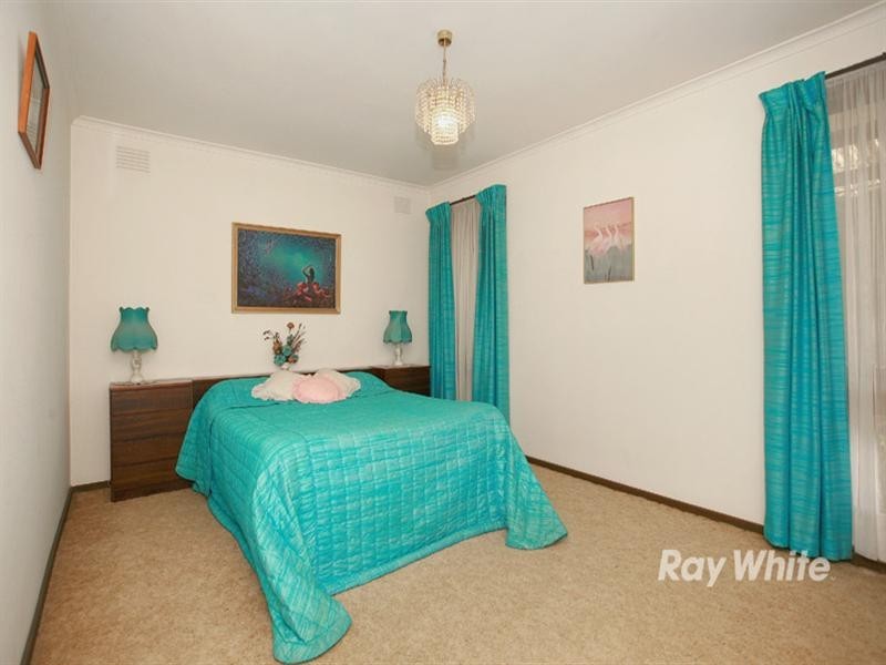 38 Blaxland Drive, Dandenong North VIC 3175