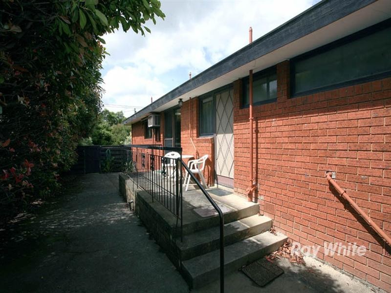 38 Blaxland Drive, Dandenong North VIC 3175