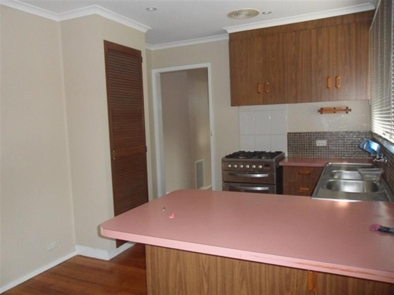 8 Beach Court, Keysborough VIC 3173