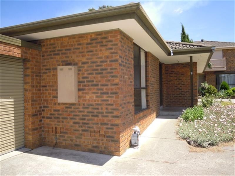 3/2 Vera Court, Dandenong VIC 3175
