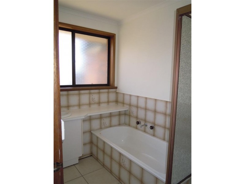 3/2 Vera Court, Dandenong VIC 3175