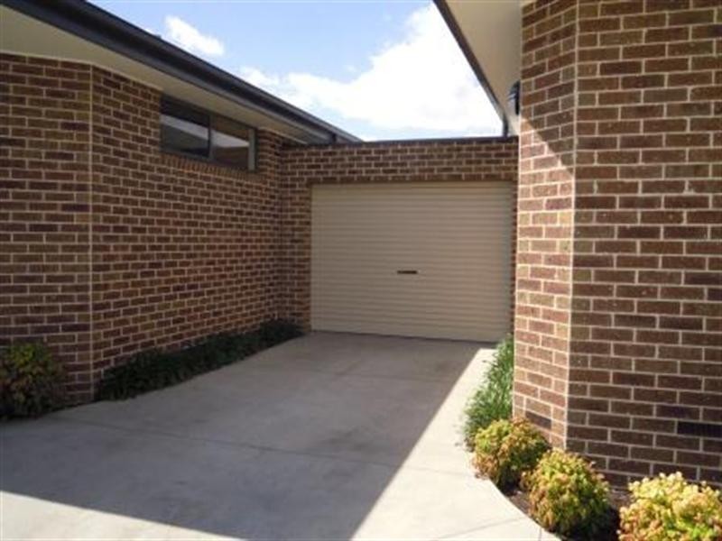 4/21 Fintonia Road, Noble Park VIC 3174