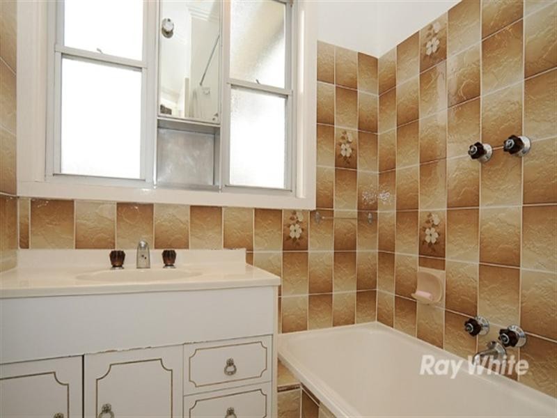 1 Masters Street, Dandenong VIC 3175