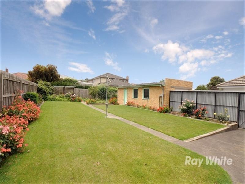 1 Masters Street, Dandenong VIC 3175