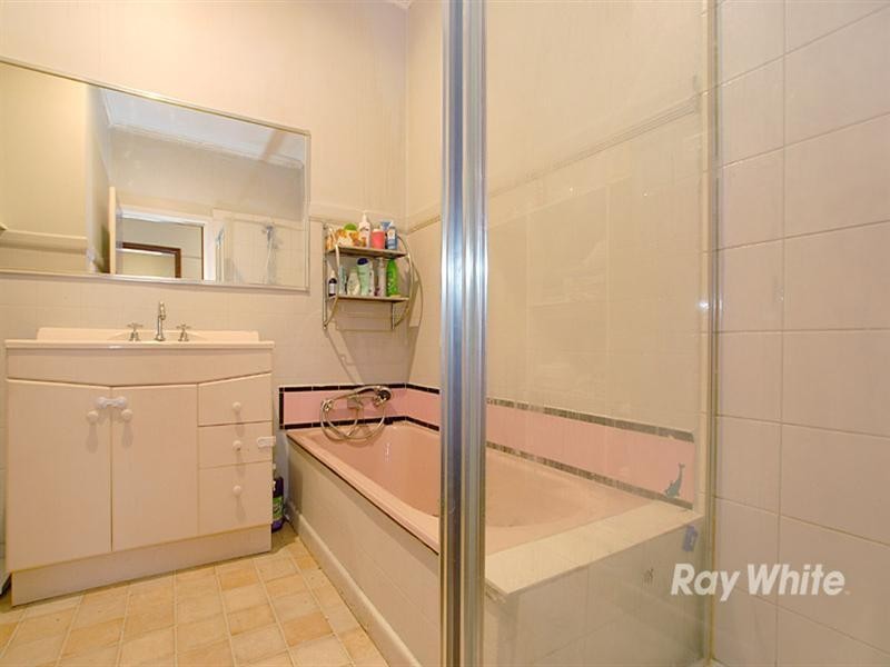 8 Bloomfield Road, Noble Park VIC 3174