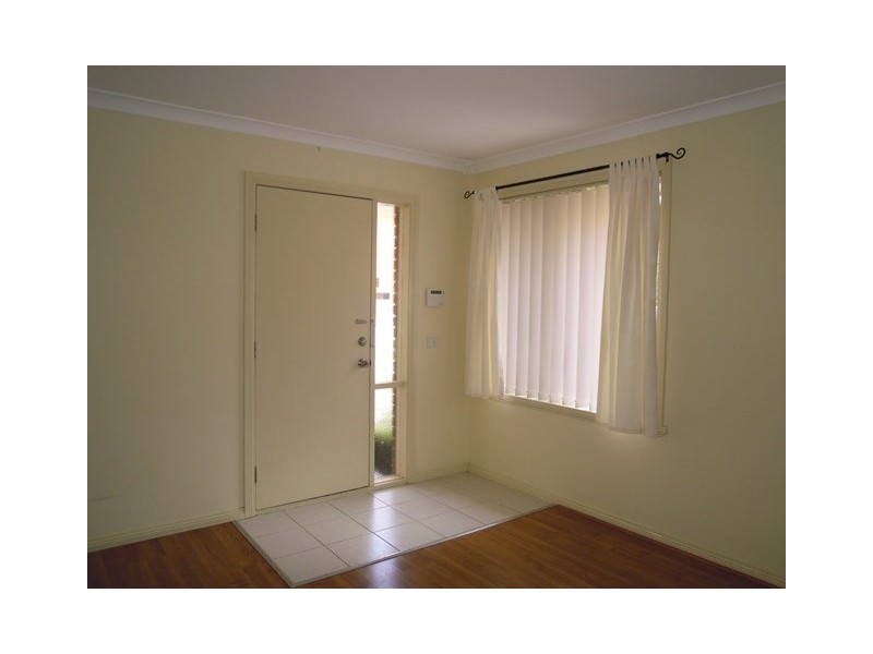 3/2 Ellt Crescent, Noble Park VIC 3174