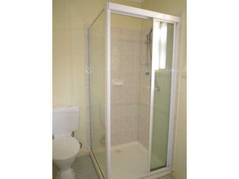 3/2 Ellt Crescent, Noble Park VIC 3174