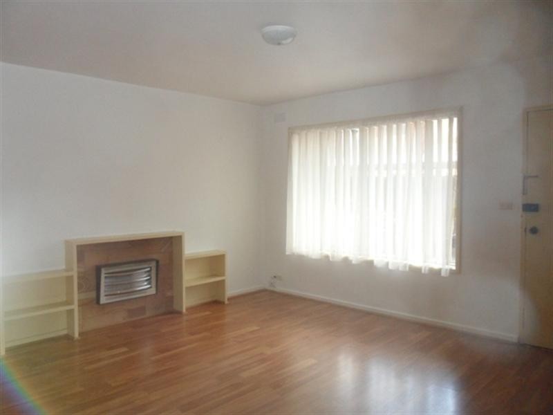 4/16 Stud Road, Dandenong VIC 3175