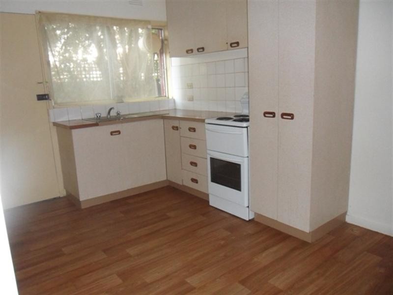 4/16 Stud Road, Dandenong VIC 3175