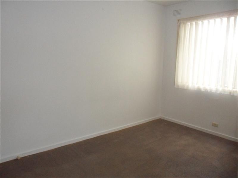 4/16 Stud Road, Dandenong VIC 3175