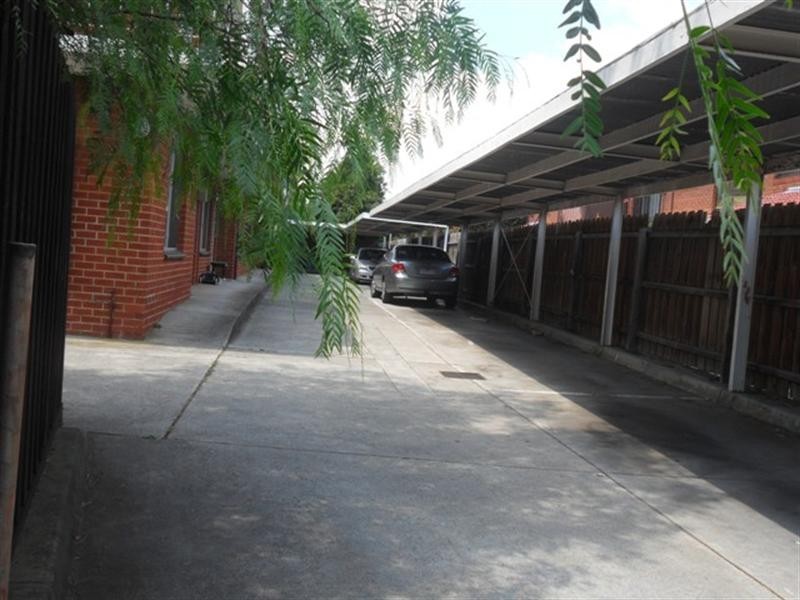 4/16 Stud Road, Dandenong VIC 3175