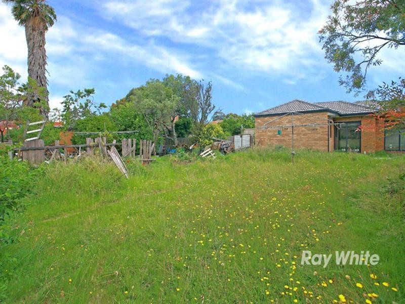4 Briarfield Road, Noble Park North VIC 3174