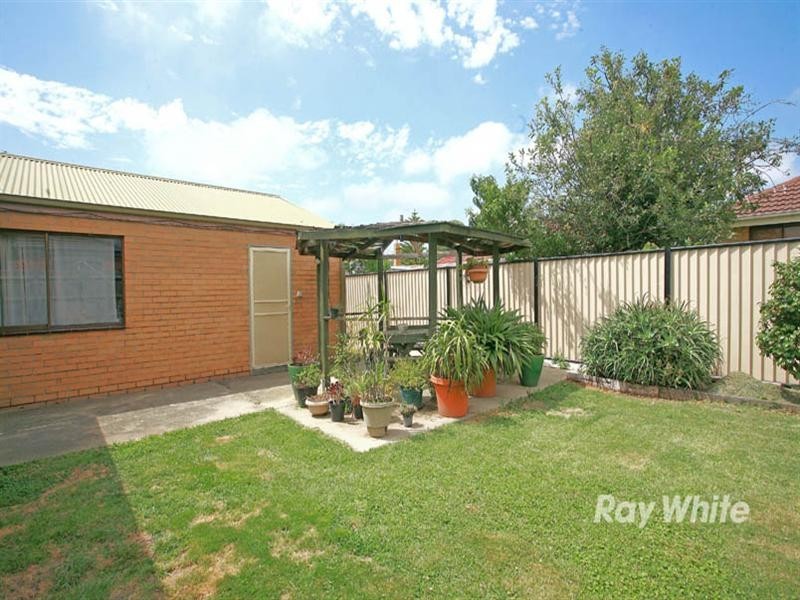 16 Woodward Street, Springvale VIC 3171