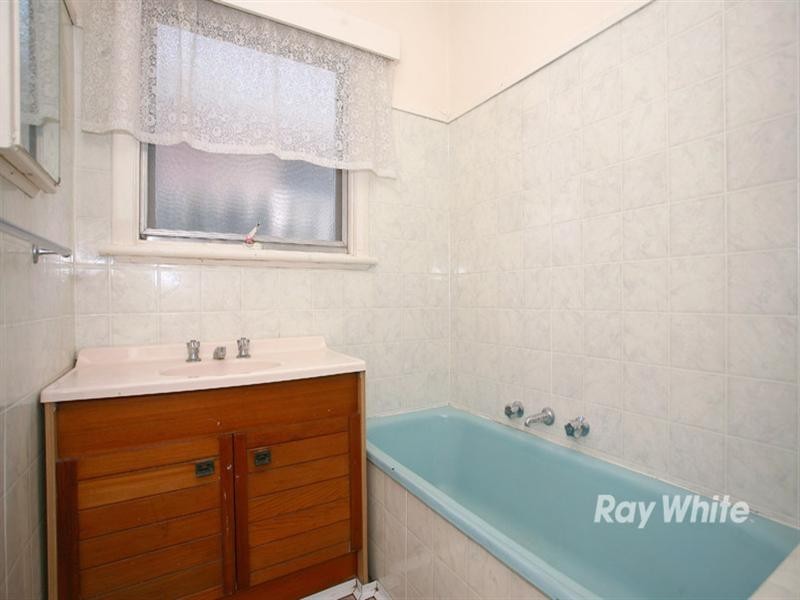 1 Avon Street, Noble Park VIC 3174